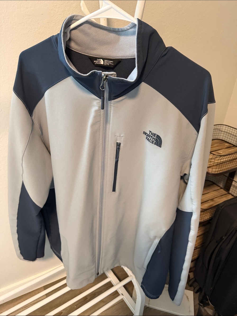 The North Face Hooded Colorblock Softshell Jacket - Light Gray & Dark Blue